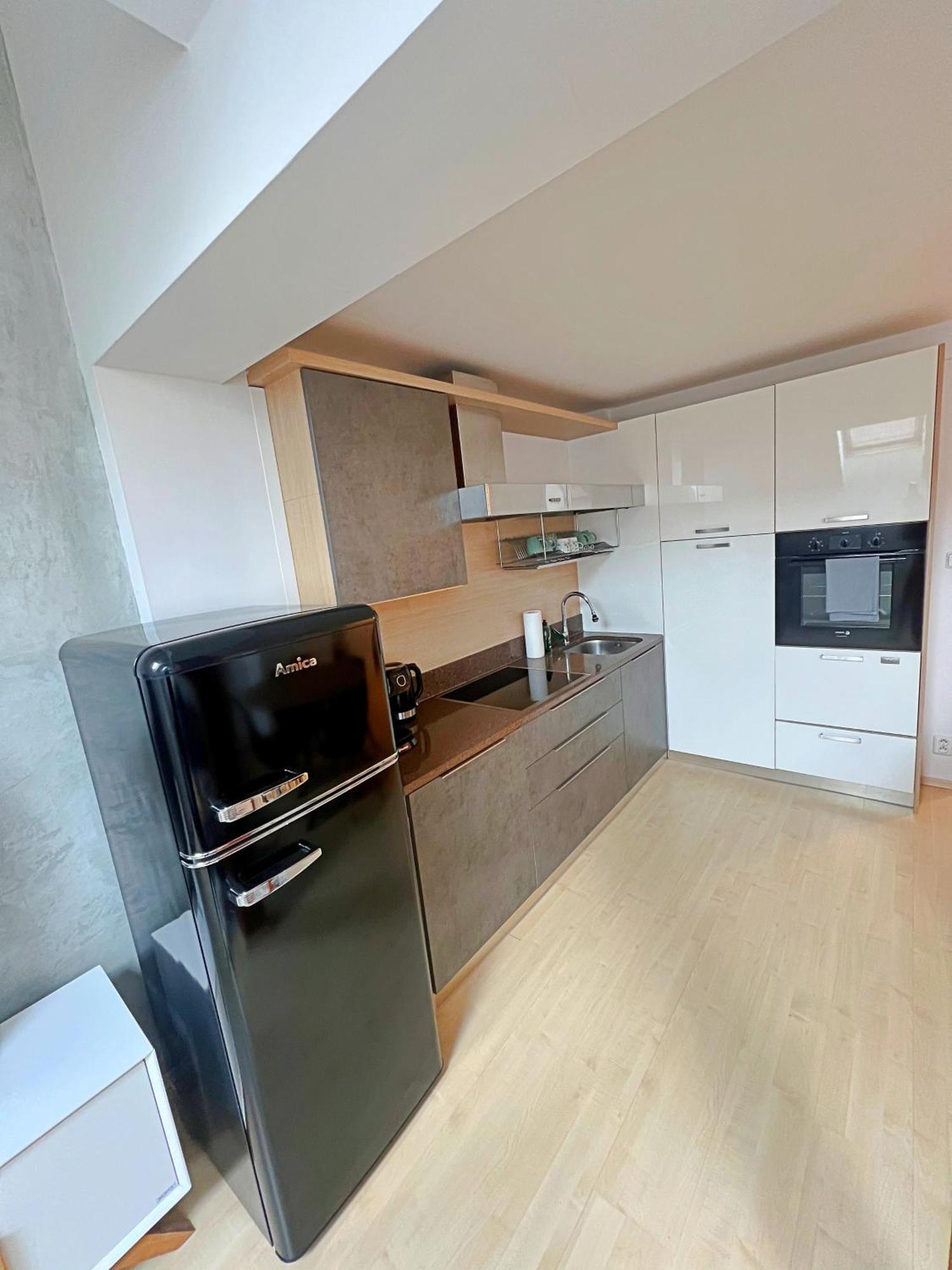 Mezonetovy Apartman V Centru Прага Экстерьер фото